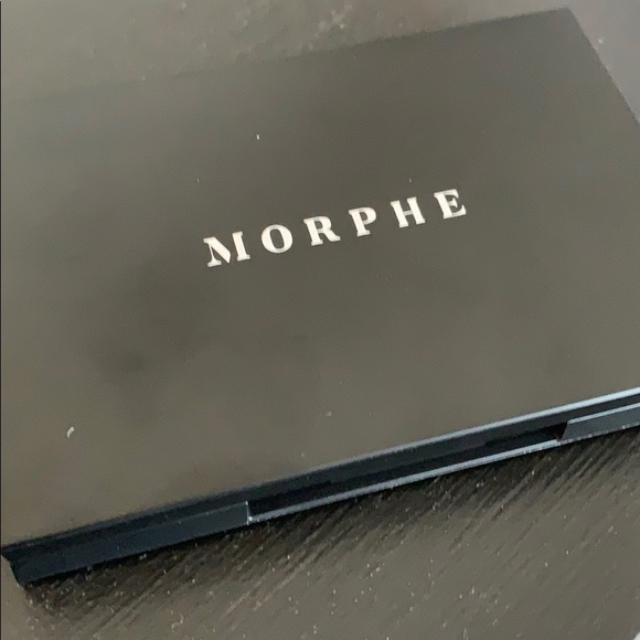 NIB  Morphe Blushing  Babes- pop of peach - Picture 3 of 4